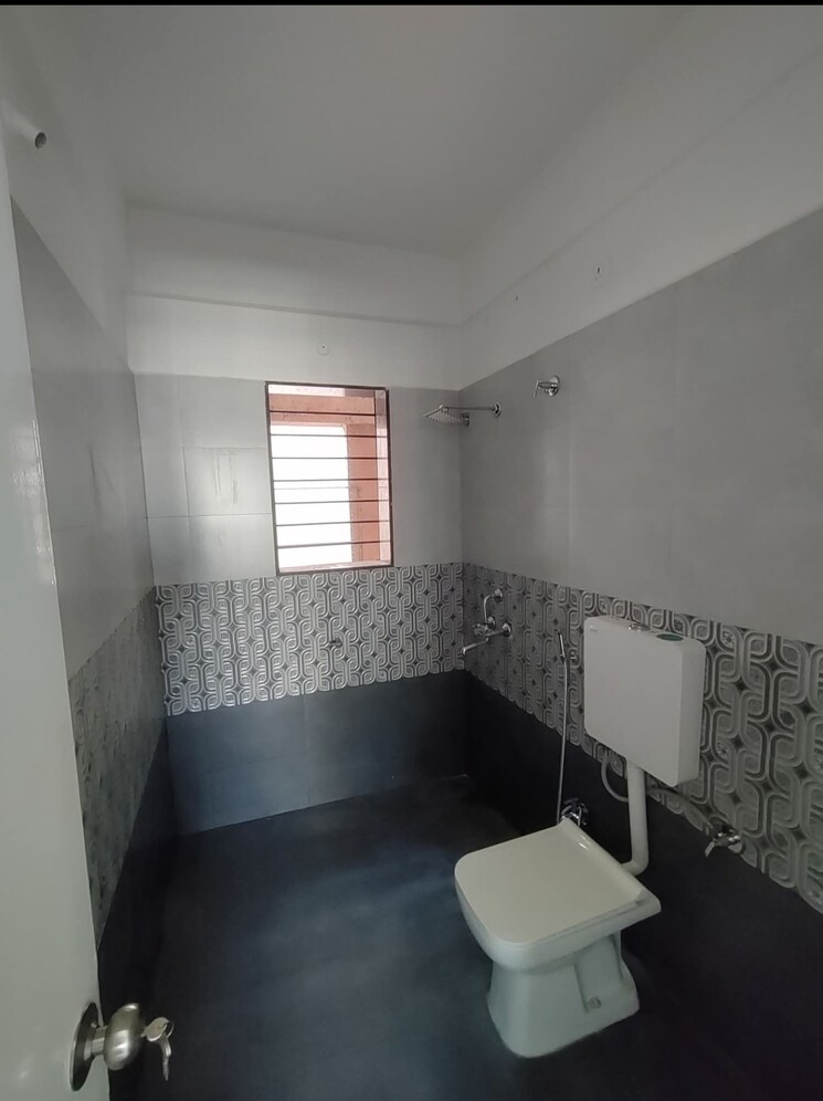 Attached Bathroom, parmar-pavan 2 Bedroom 1150 Sq.Ft. Apartment In Kondhwa Pune 8980147