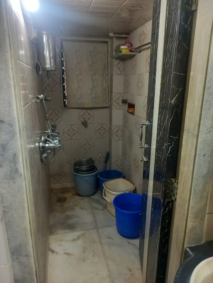 Bathroom, worli 1 Bedroom 525 Sq.Ft. Apartment In Worli Mumbai 8980163