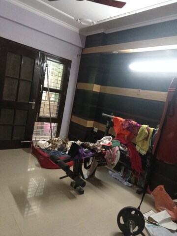 Parking in 1 BHK Apartment at Aims Golf City, Sector 75 – for Rent