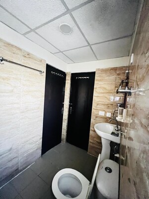 Furnished Amenities in 3.5 BHK Apartment at Nirala Estate, Tech Zone 4 Greater Noida – for Sale