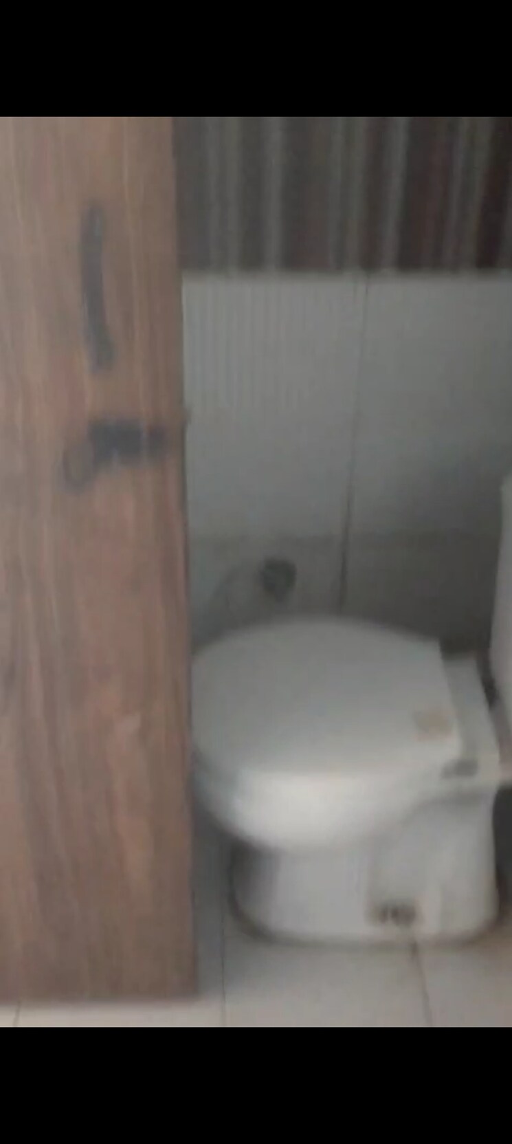 Bathroom, proview-officer-city 3 Bedroom 1425 Sq.Ft. Apartment In Raj Nagar Extension Ghaziabad 8980201