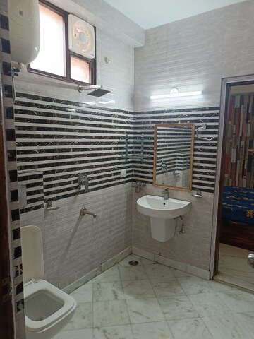 Bathroom in 3 BHK Builder Floor at Malviya Nagar – for Rent