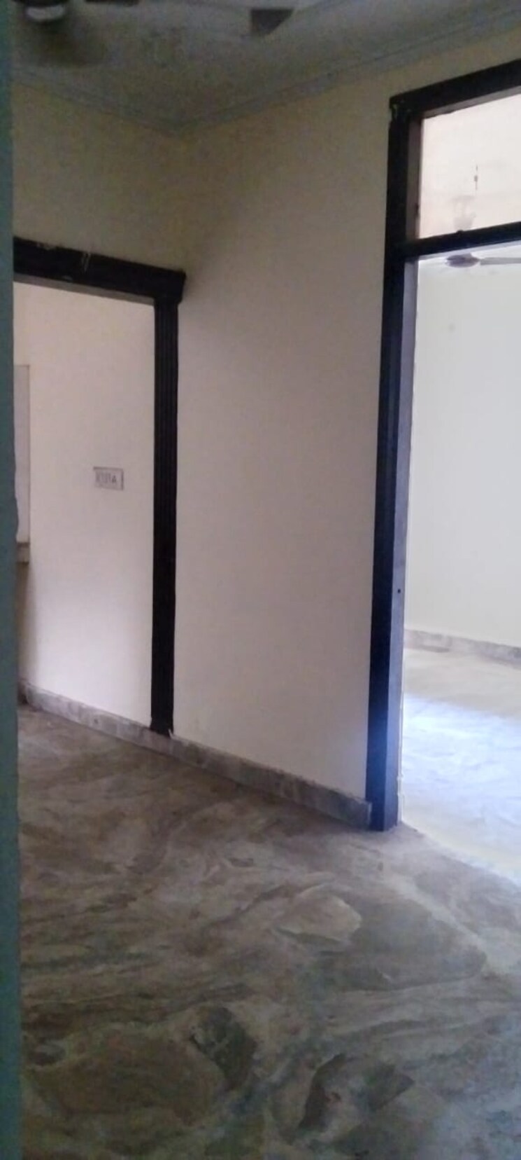 Room, kishangarh 1 Bedroom 500 Sq.Ft. Builder Floor In Kishangarh Delhi 8980212