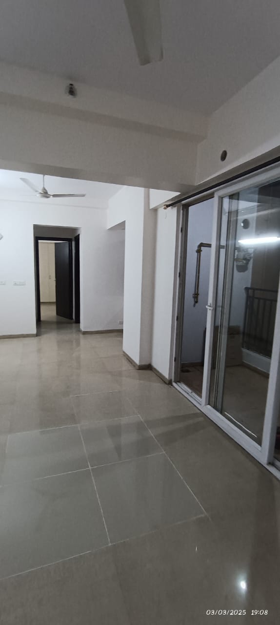 2 BHK + Pooja Room Apartment For Rent in Nirala Estate