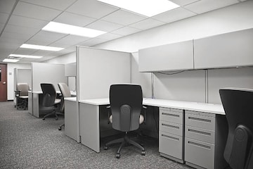 Team Area in  Shop at Laxmi Nagar – for Rent
