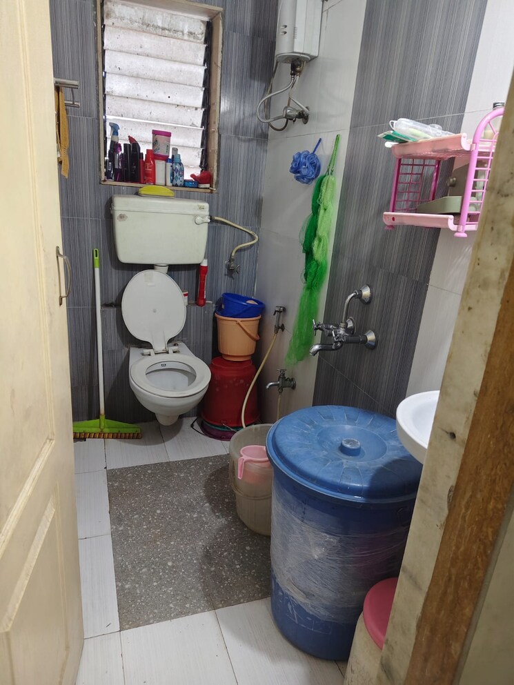 Bathroom, suyash-tower 2 Bedroom 1107 Sq.Ft. Apartment In Kopar Khairane Navi Mumbai 8980232