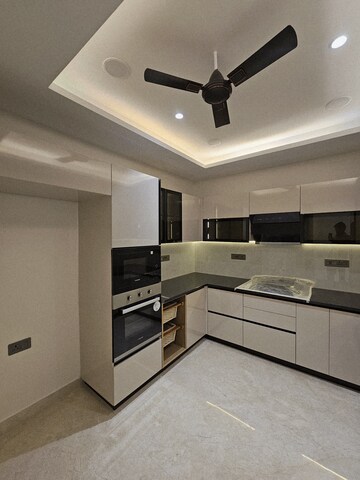 Kitchen in 4 BHK Builder Floor at Sector 57 – for Sale