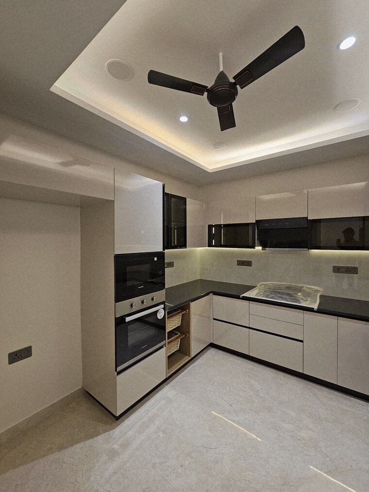 Kitchen, sector 57 4 Bedroom 300 Sq.Yd. Builder Floor In Sector 57 Gurgaon 8980244