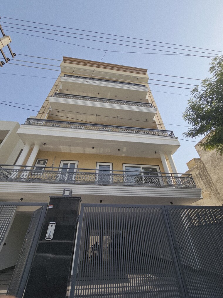 Exterior View, sector 57 4 Bedroom 300 Sq.Yd. Builder Floor In Sector 57 Gurgaon 8980244