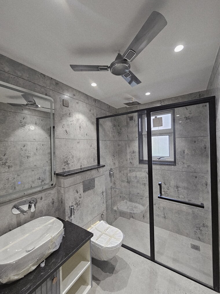 Bathroom, sector 57 4 Bedroom 300 Sq.Yd. Builder Floor In Sector 57 Gurgaon 8980244
