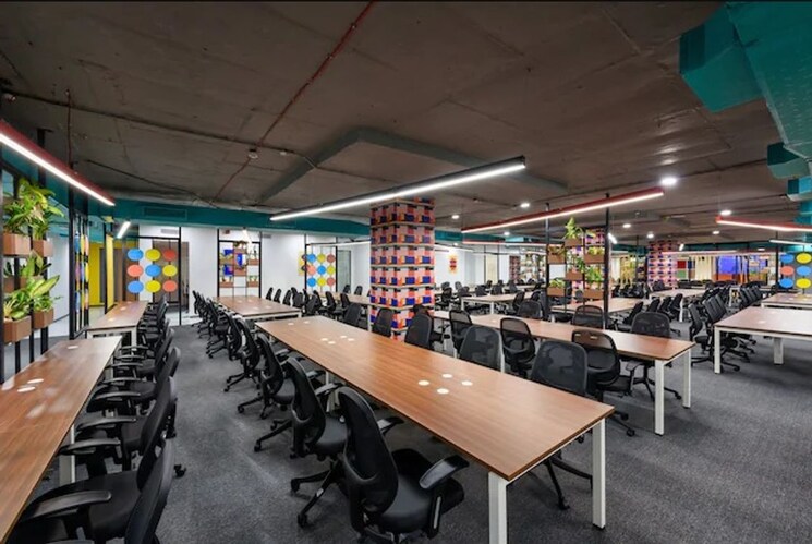 Team Area, ring road Commercial Office Space 2500 Sq.Ft. In Ring Road Indore 8980231