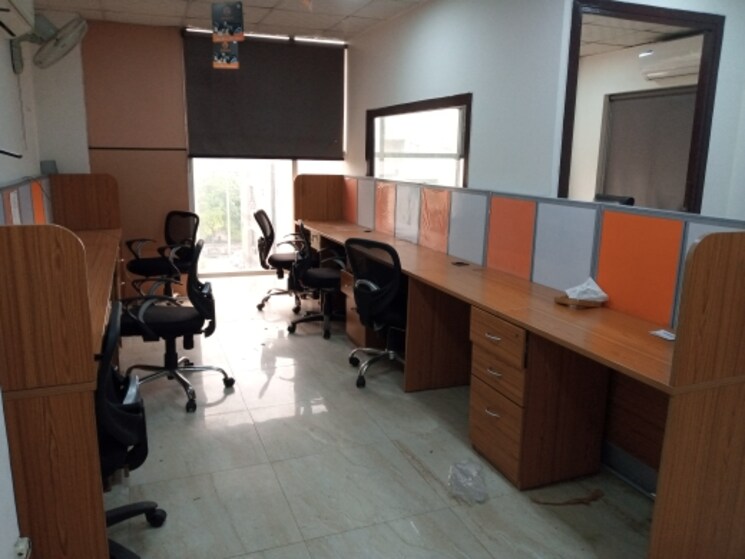 Team Area, sector 2 Commercial Office Space 600 Sq.Ft. In Sector 2 Noida 8980270