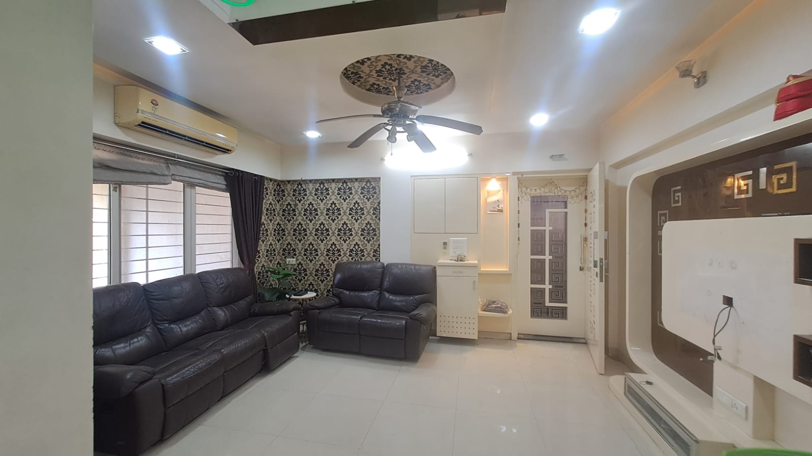 2 BHK Apartment For Rent in Modii