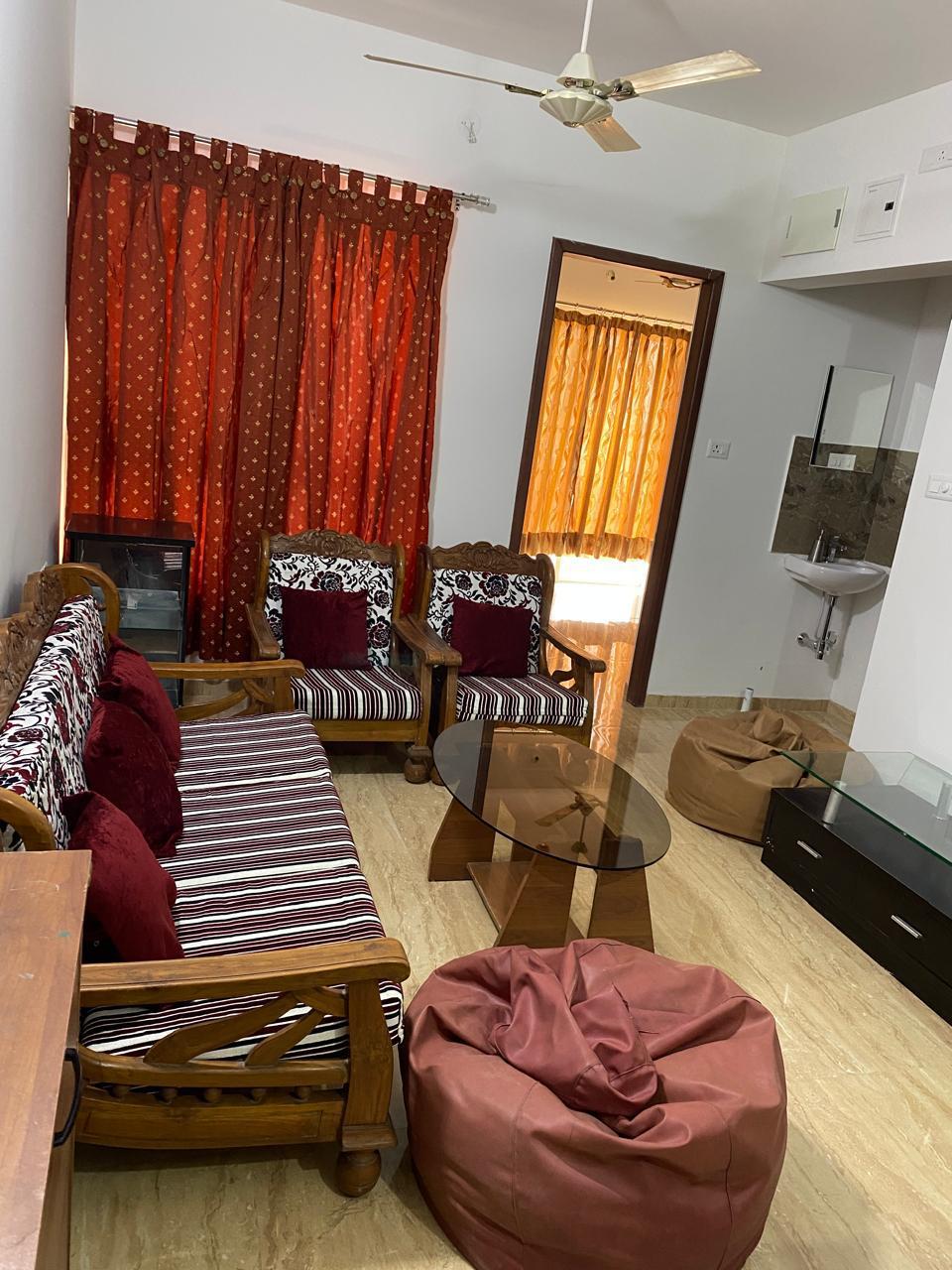 1 BHK + Pooja Room Apartment For Rent in VTP Leonara