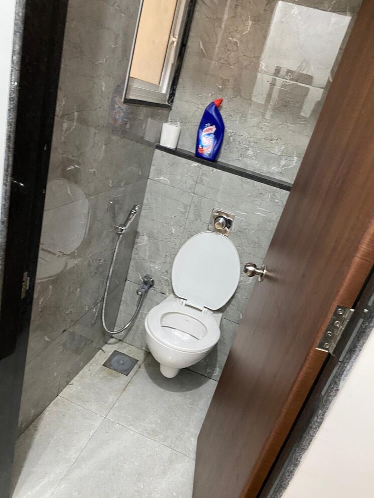 Bathroom, vtp-leonara 1 Bedroom 450 Sq.Ft. Apartment In Mahalunge Pune 8980264