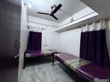 Bedroom in  Pg at Gokhalenagar – for Rent