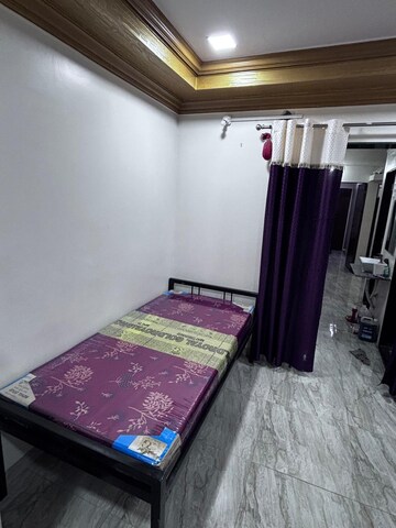 Bedroom in  Pg at Gokhalenagar – for Rent