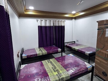 Bedroom in  Pg at Gokhalenagar – for Rent