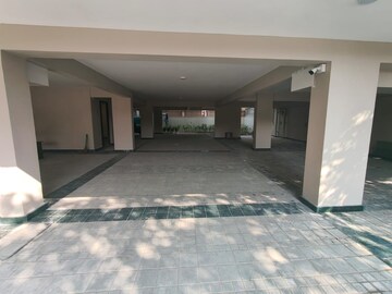Parking in 5 BHK Builder Floor at Dlf Phase I – for Sale