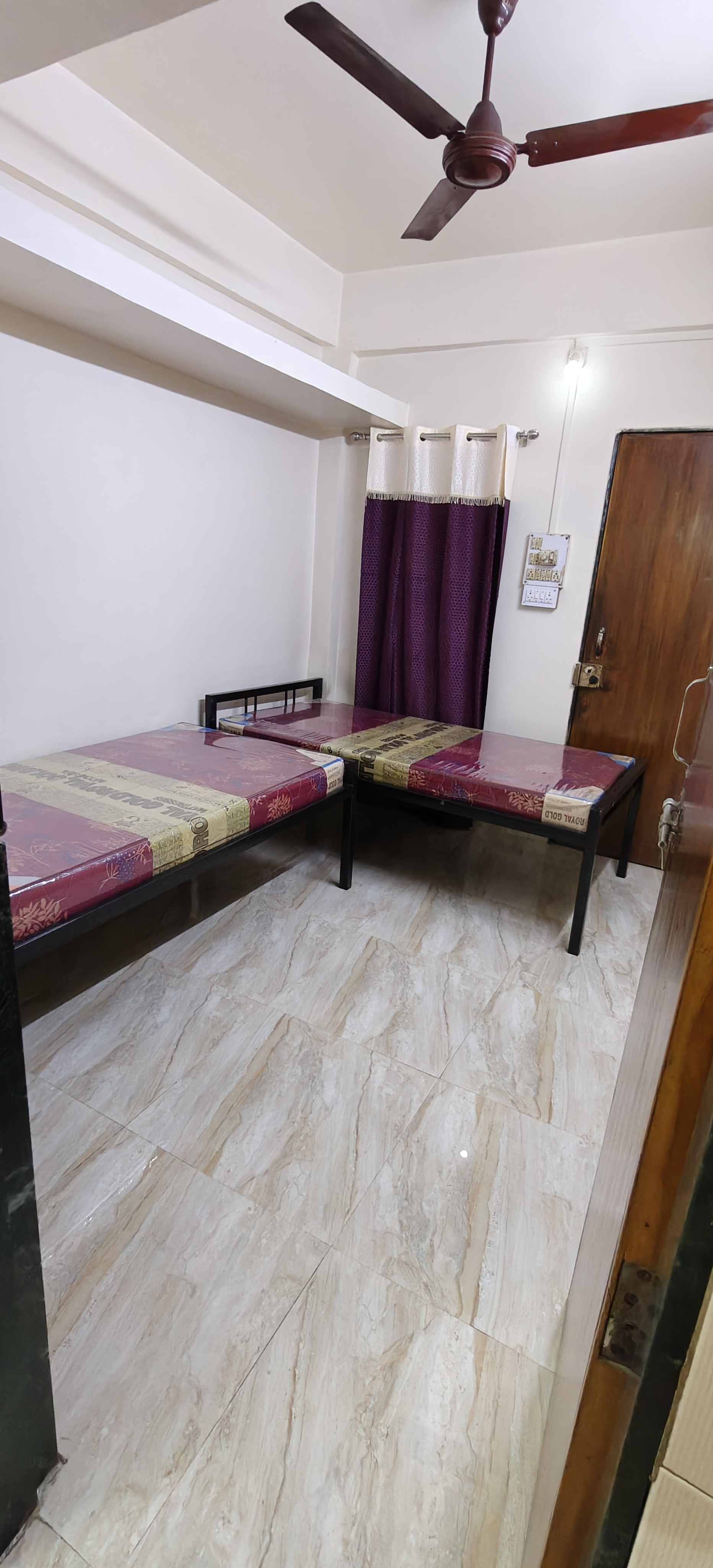 Pg For Rent in Royel Girls Pg 