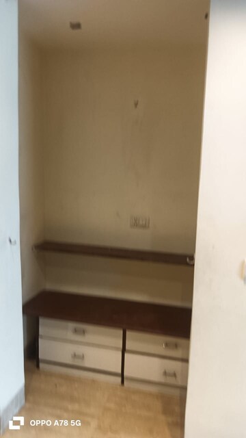 Furnished Amenities in 6 BHK Independent House at New Friends Colony – for Sale