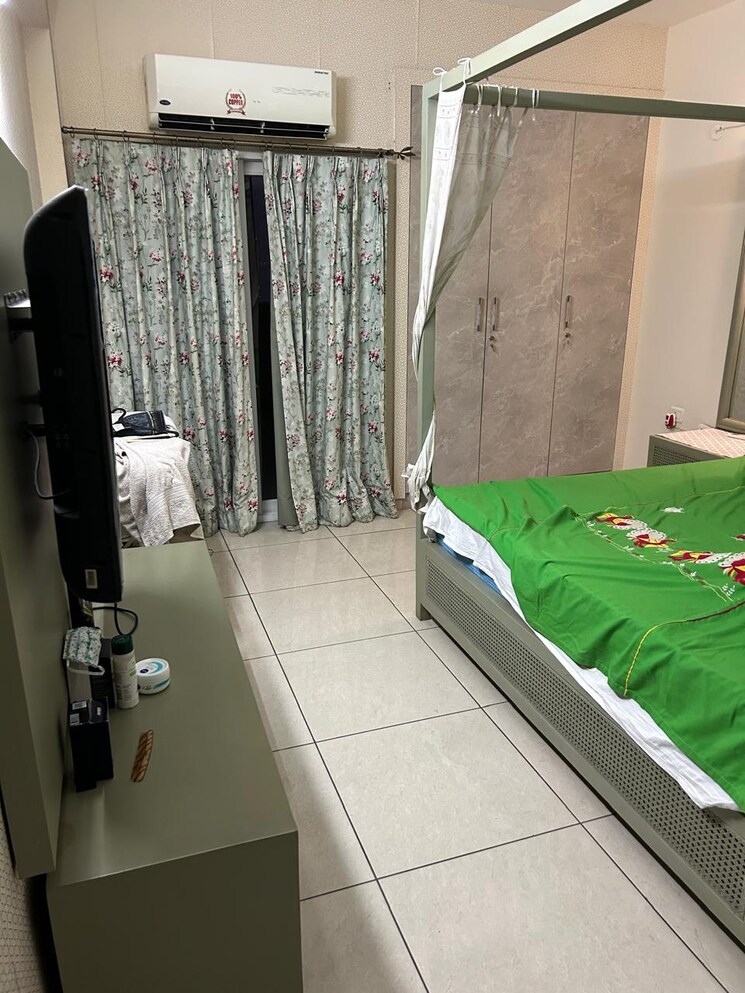 Balcony, godrej-palm-retreat 3.5 Bedroom 2440 Sq.Ft. Apartment In Sector 150 Noida 8980285