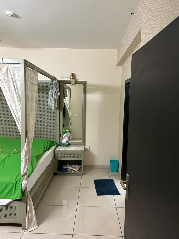 Team Area, godrej-palm-retreat 3.5 Bedroom 2440 Sq.Ft. Apartment In Sector 150 Noida 8980285