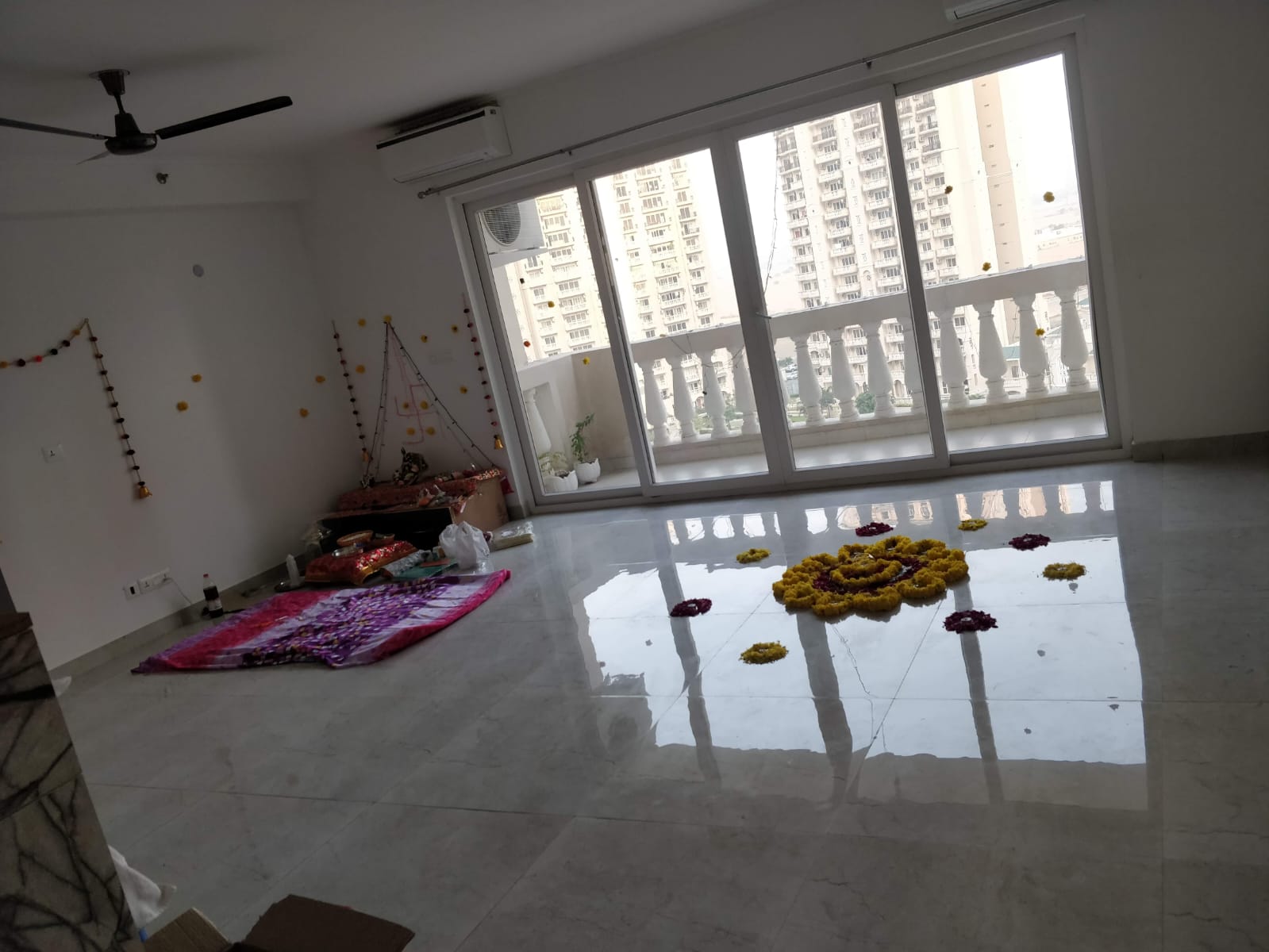 3 BHK Apartment For Sale in Godrej Tropical Isle