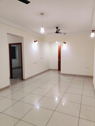 2.5 BHK Apartment For Rent in Prestige Royale Gardens, Gantiganahalli