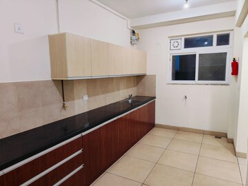Kitchen in 2.5 BHK Apartment at Prestige Royale Gardens, Gantiganahalli – for Rent
