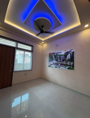 Room in 3.5 BHK Builder Floor at Sector 30 – for Sale