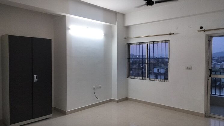 Room, geetanagar 2 Bedroom 950 Sq.Ft. Apartment In Geetanagar Guwahati 8980379