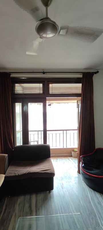 Room in 2 BHK Apartment at Raheja Gardens, Wanwadi – for Rent