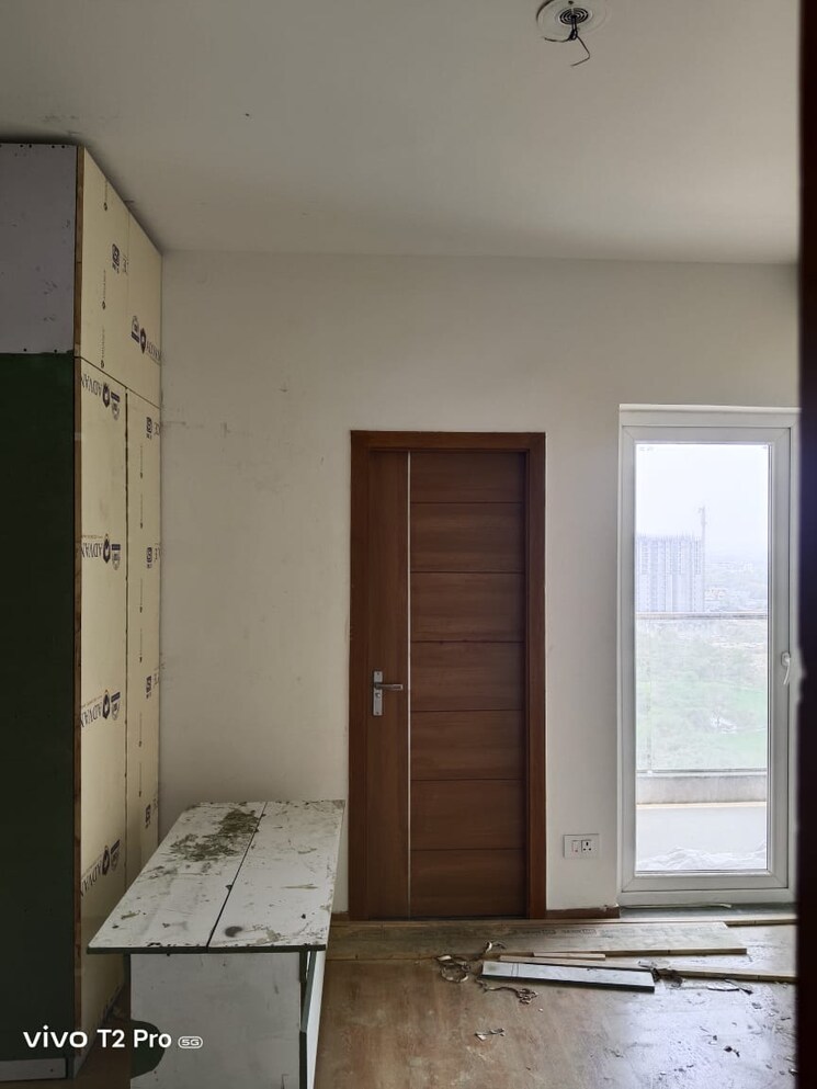 Room, tulip-yellow 3 Bedroom 1704 Sq.Ft. Apartment In Sector 69 Gurgaon 8980422