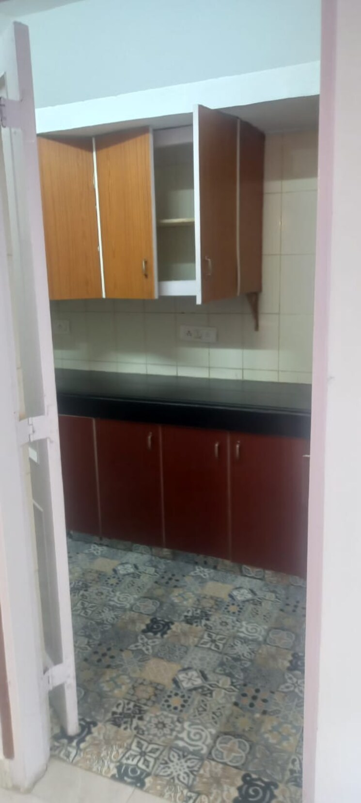 Kitchen, ip extension 3 Bedroom 1250 Sq.Ft. Apartment In Ip Extension Delhi 8980400