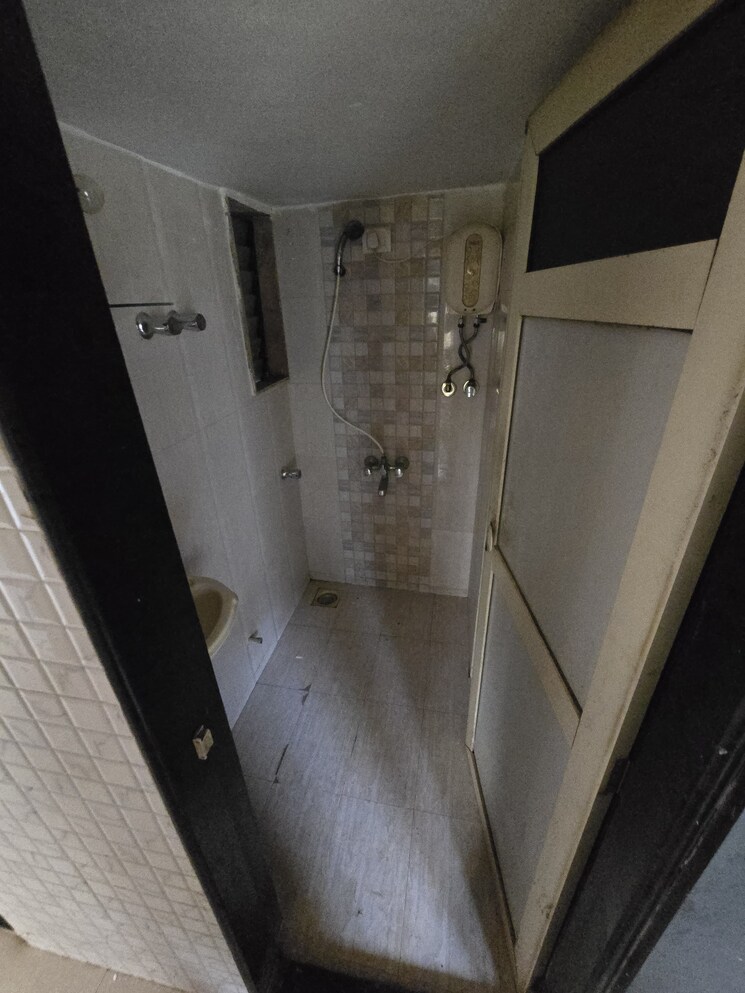 Washroom, sunrise-apartment-nalasopara 1 Bedroom 600 Sq.Ft. Apartment In Nalasopara West Palghar 8980405