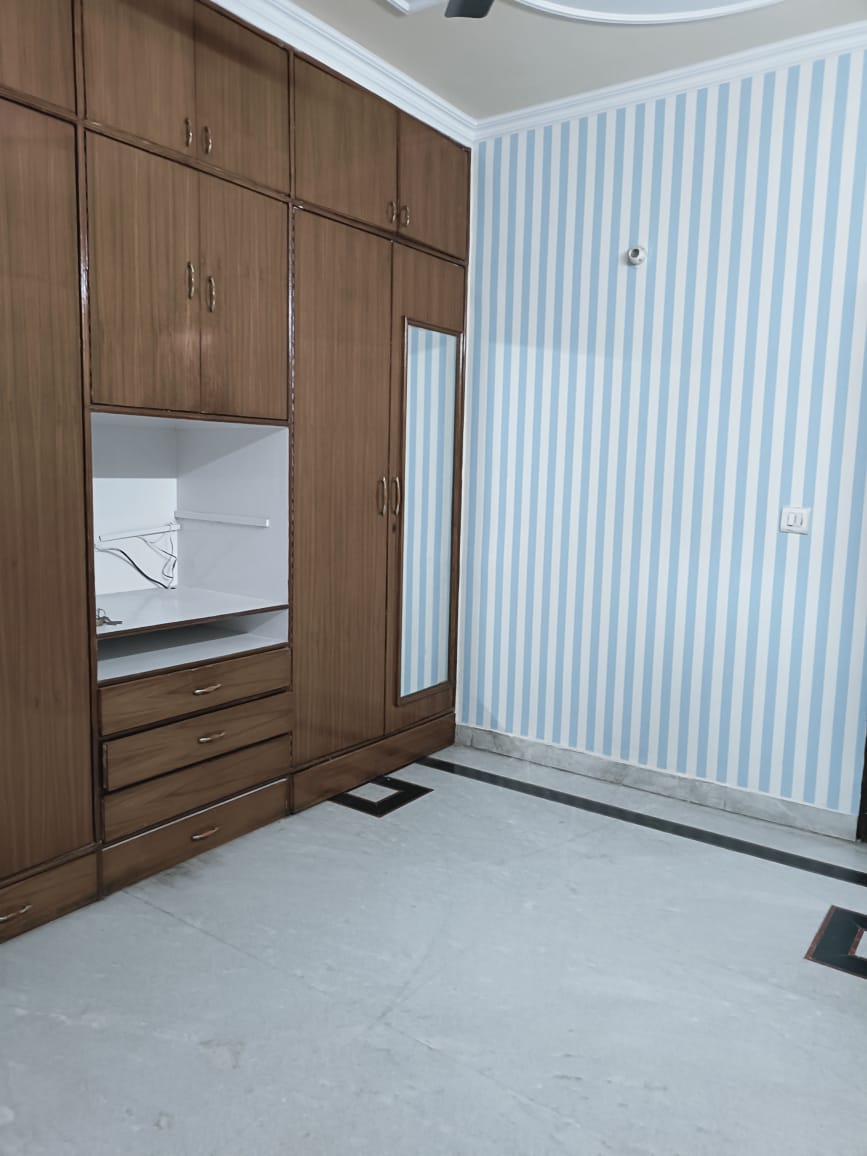 3 BHK Apartment For Rent in Singh Property 