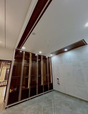 Balcony in 3 BHK Builder Floor at Sector 33 – for Sale