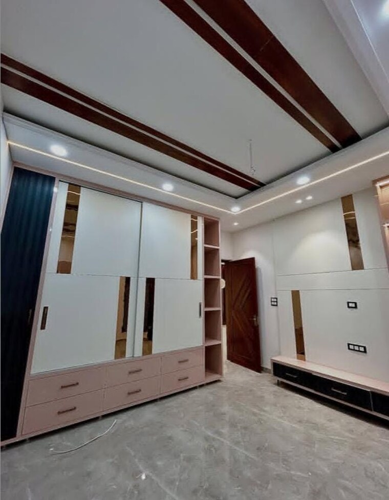 Kitchen, sector 33 3 Bedroom 2700 Sq.Ft. Builder Floor In Sector 33 Faridabad 8980408