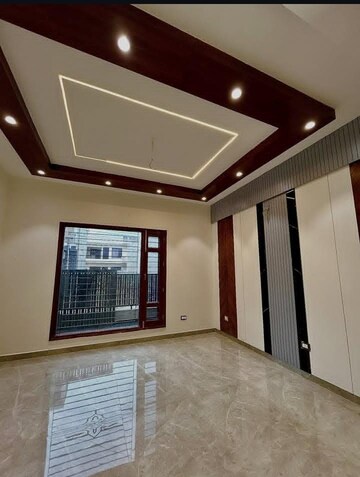 3 BHK Builder Floor For Sale in Sector 33