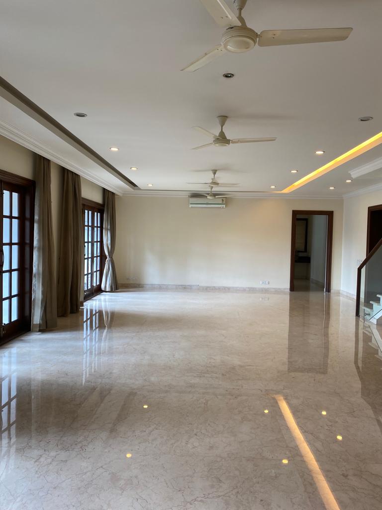 3 BHK + Servant Room Apartment For Sale in Sobha Indraprastha