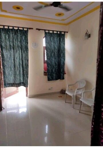 Living Room in 1 BHK Independent House at Sector 46 – for Rent