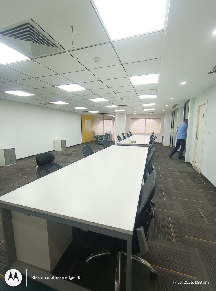 Team Area, saket-court-residential-complex Commercial Office Space 2000 Sq.Ft. In Pushp Vihar Delhi 8980440