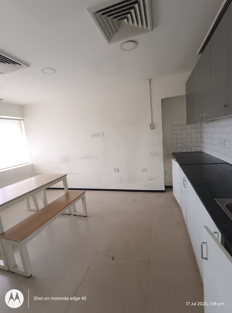 Other, saket-court-residential-complex Commercial Office Space 2000 Sq.Ft. In Pushp Vihar Delhi 8980440