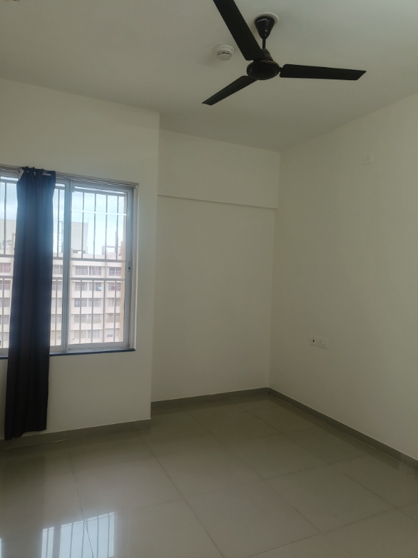 2 BHK + Study Room,Extra Room Apartment For Sale in Kolte Patil Life Republic