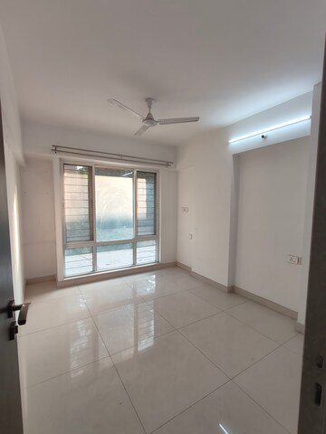 Room in 3 BHK Apartment at Camp Universal Apartment, Camp – for Rent
