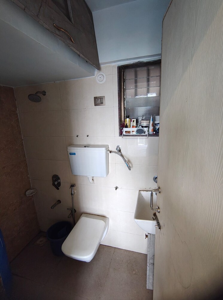 Bathroom, prithvi-pride 1 Bedroom 570 Sq.Ft. Apartment In Mira Road Thane 8980481