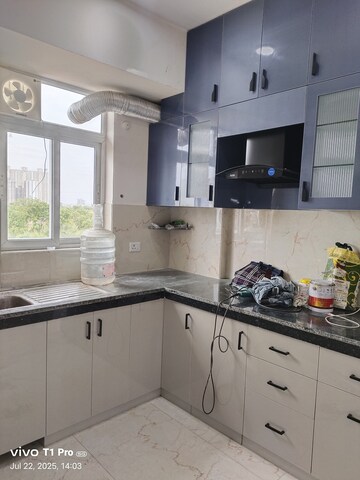 Kitchen in 2.5 BHK Builder Floor at Smart World Gems, Sector 89 – for Rent