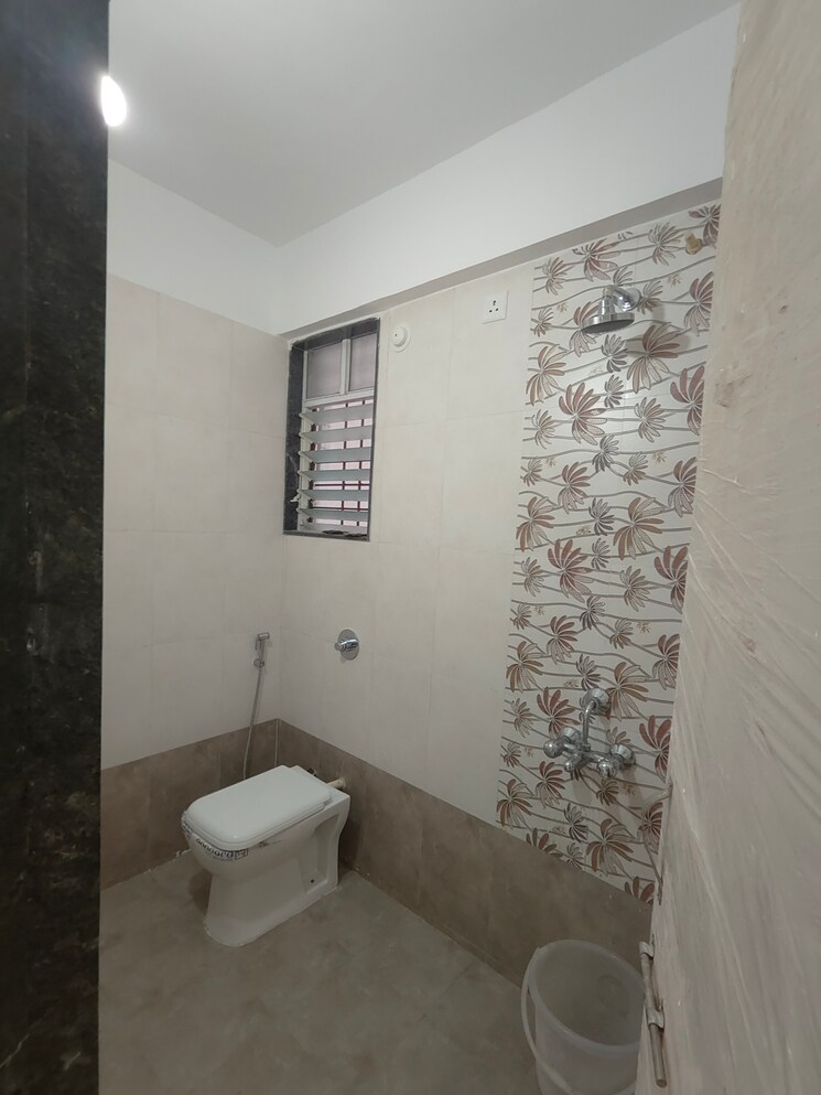 Bathroom, archana-kohinoor-glory 2 Bedroom 694 Sq.Ft. Apartment In Mohammadwadi Pune 8980500