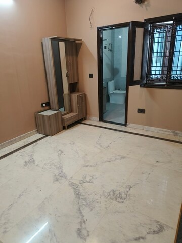 Room in 4 BHK Independent House at Sector 47 – for Rent